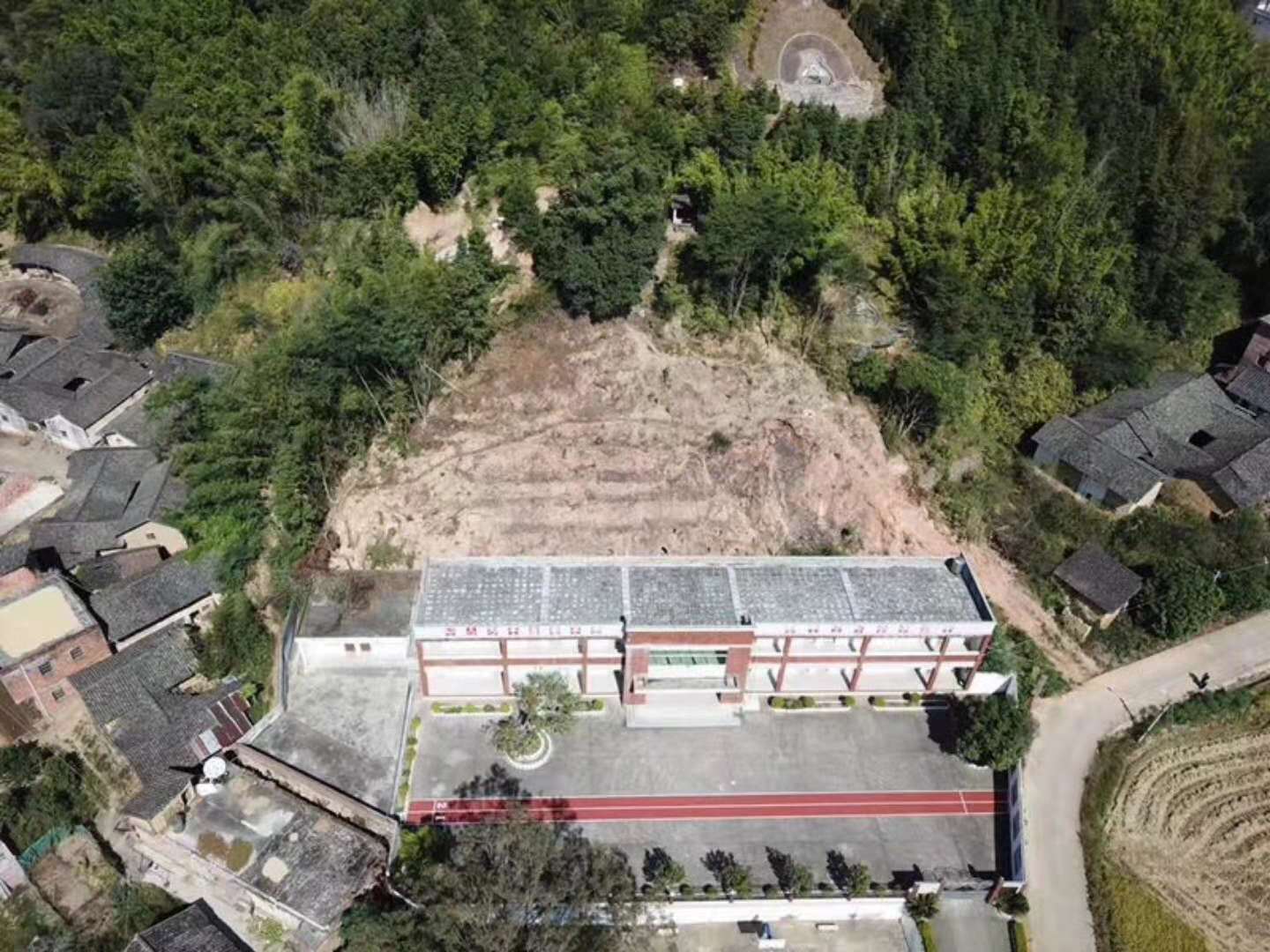 梅州市半坡小學災害治理003.jpg