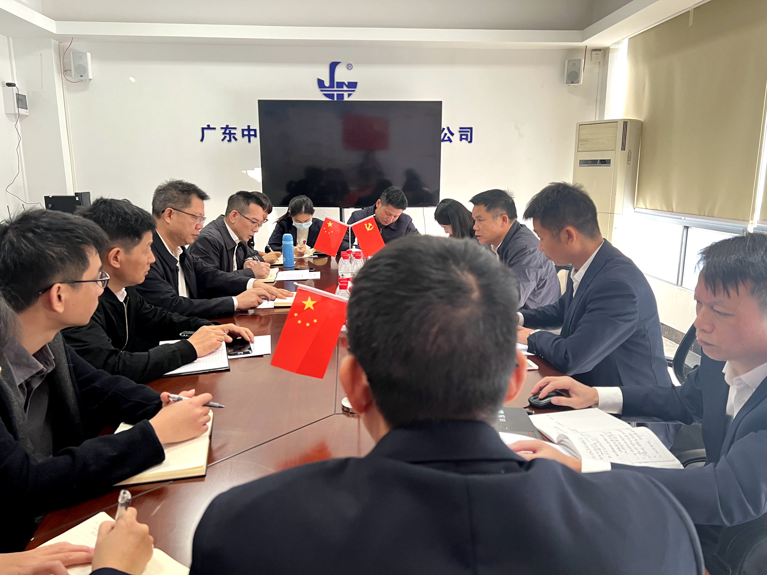 劉金森到地環公司開展調研指導工作.jpg