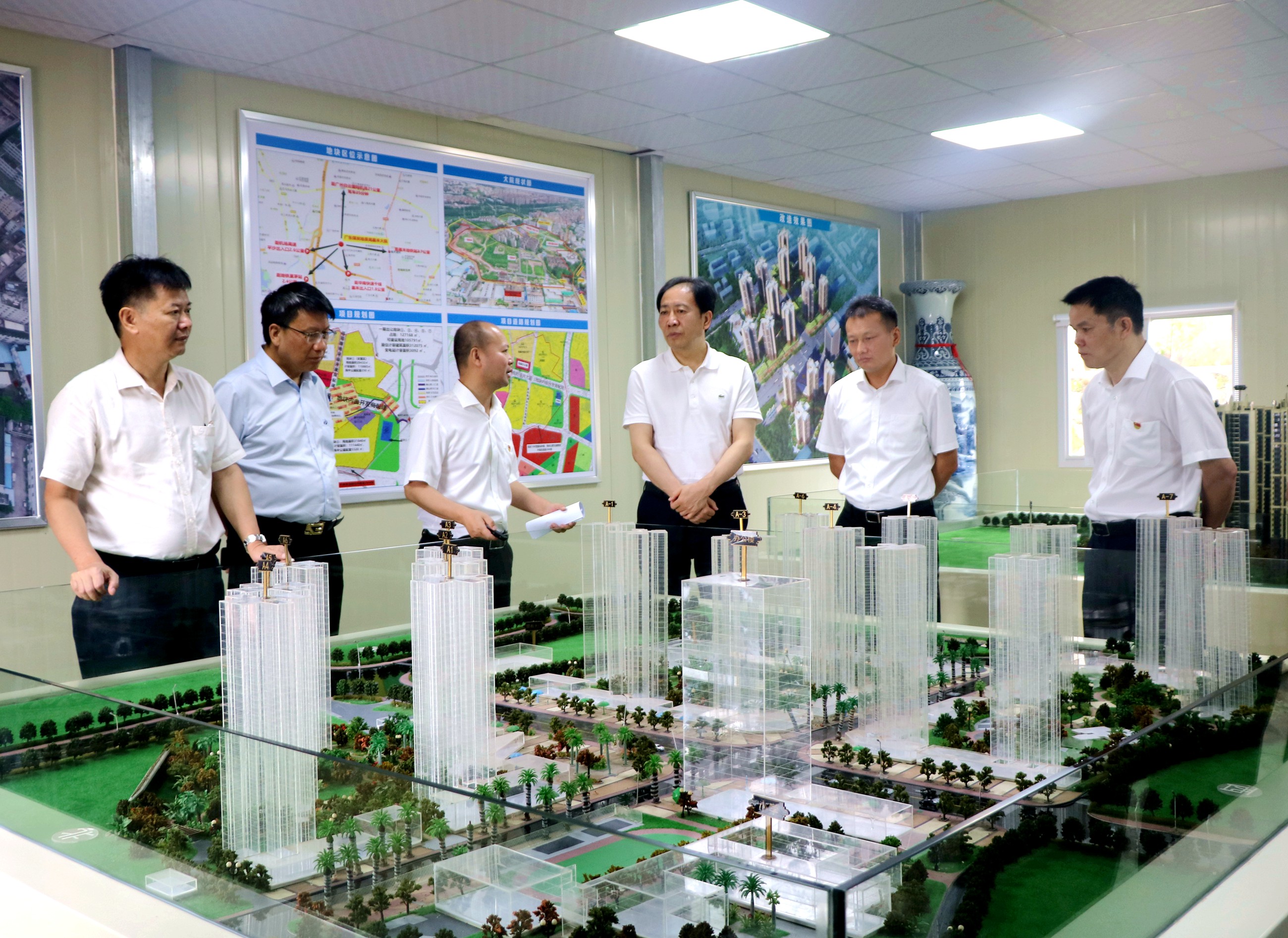 中國煤炭地質(zhì)總局粵港澳大灣區(qū)總部辦公樓.JPG