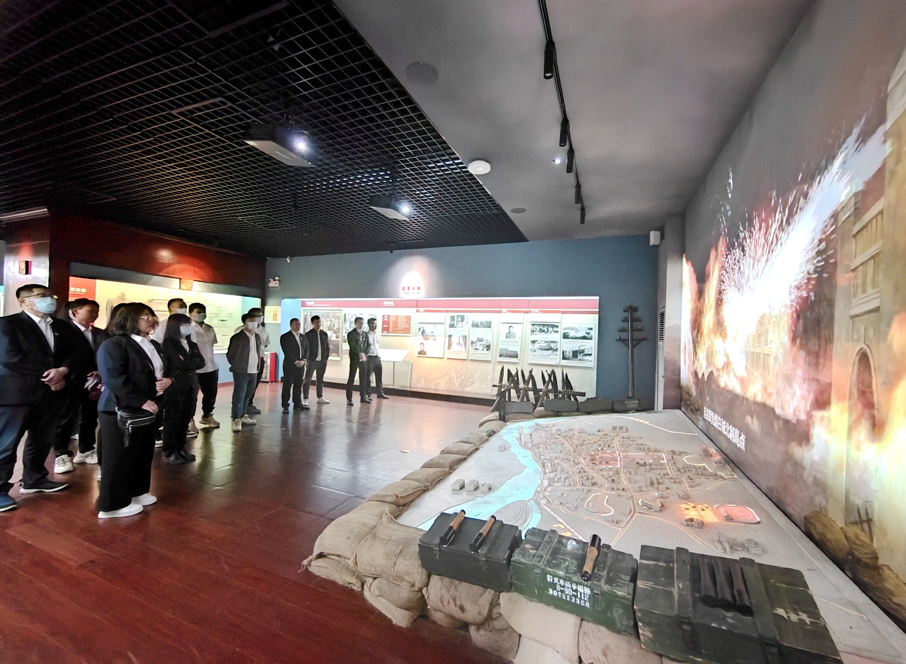 基礎(chǔ)工程分公司開展主題黨團(tuán)日活動 1_副本1.jpg