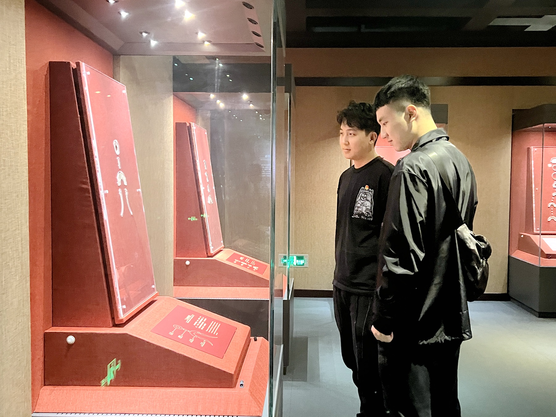 開發區分公司（市政公司）團支部組織開展“青春心向黨，建功新時代”主題團日活動2.jpg