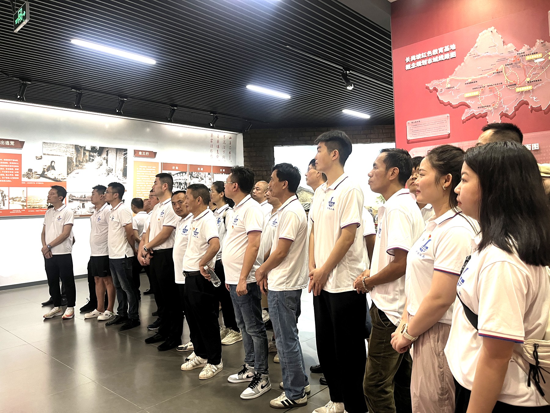 特種工程分公司前往羅定市、信宜市開展交流學(xué)習(xí)活動(dòng)2.jpg