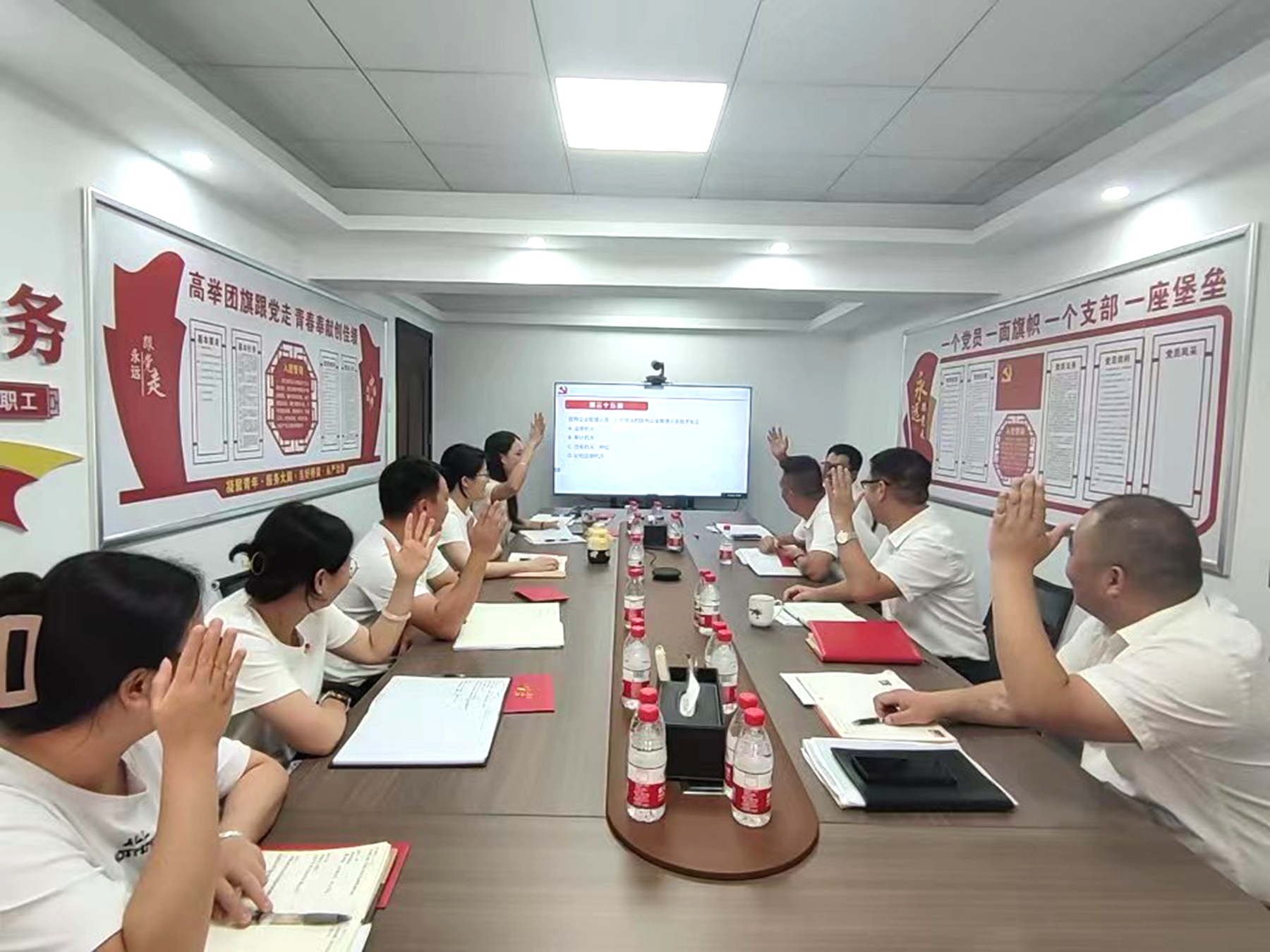 珠海分公司黨支部開展“學(xué)黨紀(jì) 強信念 踐初心 慶七一”主題黨日活動1.jpg