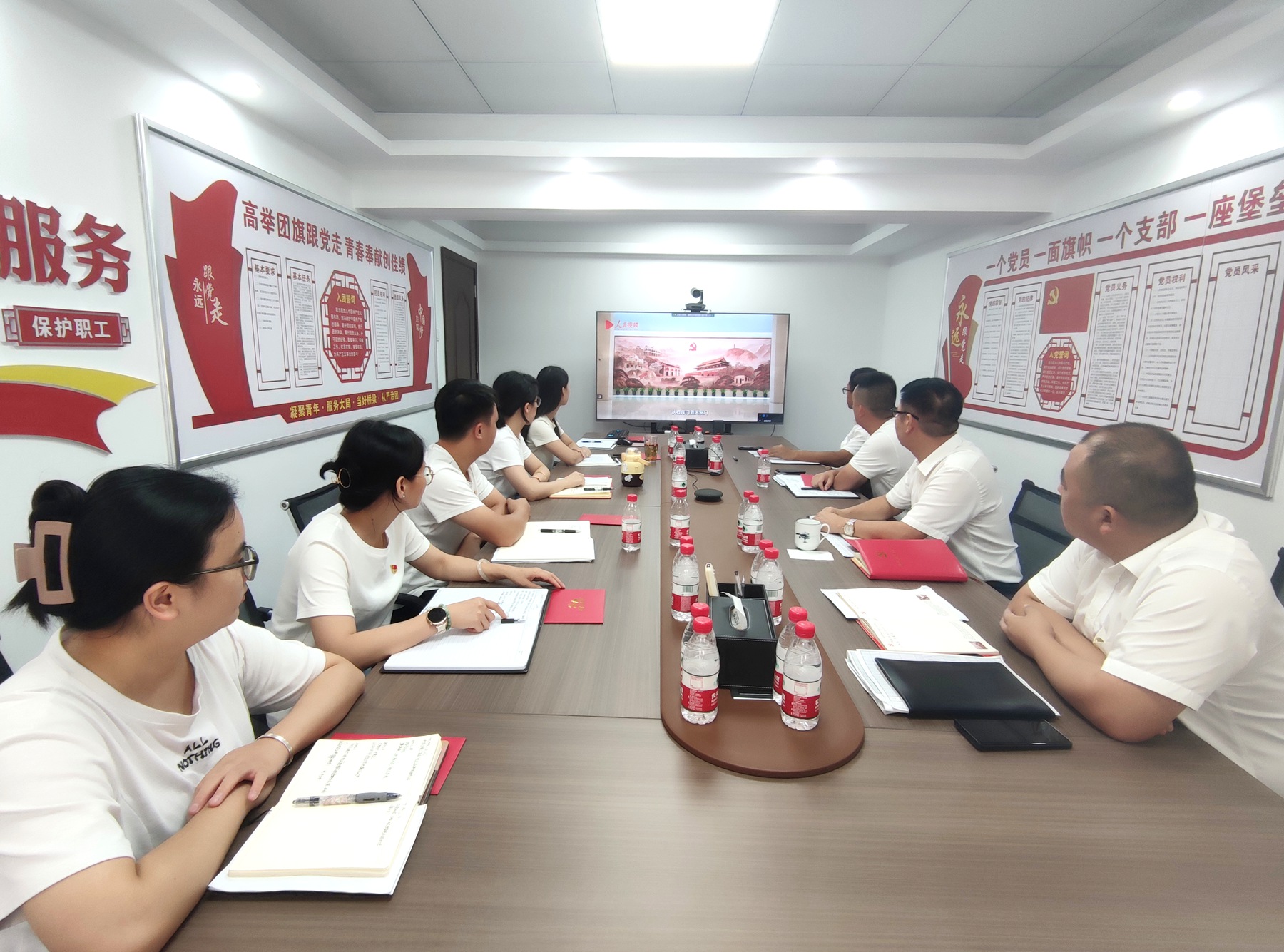 珠海分公司黨支部開展“學(xué)黨紀(jì) 強信念 踐初心 慶七一”主題黨日活動2.jpg